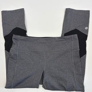Lululemon Pace Rival Crop Leggings
Size 8 Heathered Grey in EUC athleisure